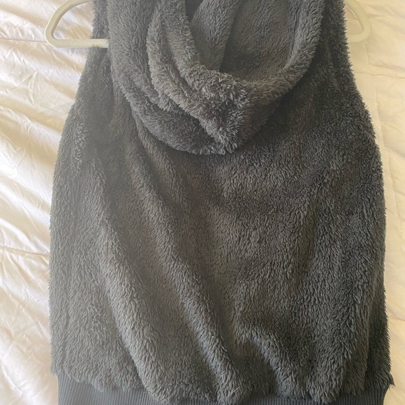 Black billabong jacket - Picture 2 of 2